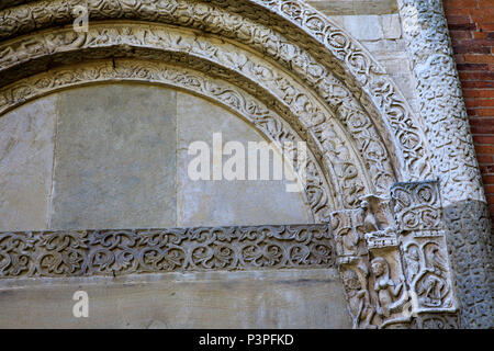 Fassade aus Backstein gebaut San Francesco Kirche, Pavia, Lombardei, Italien Stockfoto