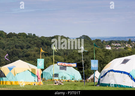 Newport, Wales - 23 Aug 14: vier Festzelte bilden das heilende Feld am 14 Aug 2016 im Green Gathering Festival Website Stockfoto