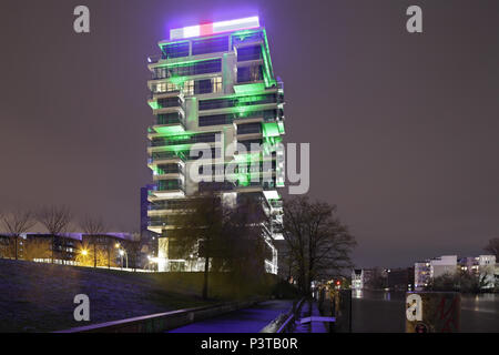 Berlin, Deutschland, Wohnebenen Projekt auf dem ehemaligen Mauerstreifen in der Muehlenstrasse in Berlin-Friedrichshain Stockfoto