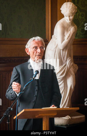 House of Lords, London, UK. 19 Jun, 2018. Lord Norman Fowler, Herr Sprecher im House of Lords, anlässlich der Vorstellung der neuen Bericht die Peter Tatchell der Stiftung über die wirtschaftlichen Kosten der Homophobie im Haus der Lords Credit: Zefrog/Alamy leben Nachrichten Stockfoto