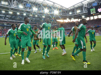 Moskau, Russland. 19 Jun, 2018. Senegal feiert nach dem Scoring ein Ziel während der WM Gruppe H Spiel zwischen Polen und Senegal zu Spartak Stadium. Credit: Andre Paes/Alamy leben Nachrichten Stockfoto