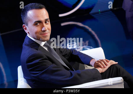 Rom, Italien. 19 Jun, 2018. Luigi Di Maio. Rom, den 19. Juni. Der italienische Minister für Arbeit Luigi Di Maio wird als Gast in der Talk Show Porta a Porta. Foto Samantha Zucchi Insidefoto Credit: insidefoto Srl/Alamy leben Nachrichten Stockfoto