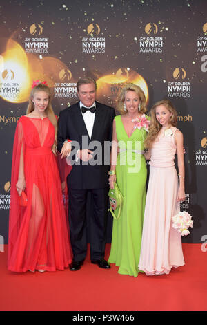 Monte-Carlo, 58th International Television Festival - Abschlussveranstaltung "Roter Teppich" dargestellt: Prinz Charles von Bourbon-zwei Sizilien und Prinzessin Camilla von Bourbon-zwei Sizilien Stockfoto