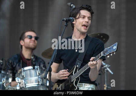 Twickenham, UK. 19 Juni, 2018. James Bay sporting die Rolling Stones bei Twickenham Stadium, Twickenham, London UK.. © Jason Richardson/Alamy leben Nachrichten Stockfoto