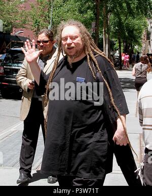 New York, NY, USA. 19 Juni, 2018. Tech Pioneer und Thema Jaron Lanier visits 'Ansicht', sein Buch zu fördern, "Zehn Argumente für das Löschen Ihrer Social-Media-Konten Jetzt" in New York, New York, die am 19. Juni 2018. Credit: Rainmaker Foto/Media Punch/Alamy leben Nachrichten Stockfoto