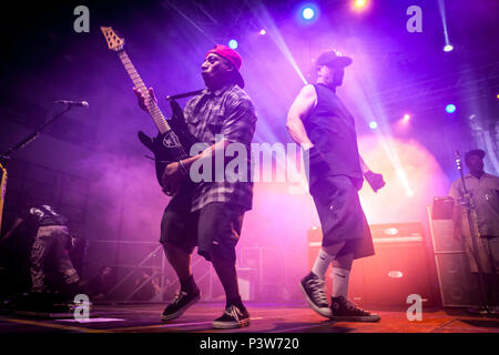 Zagreb, Kroatien. 19 Jun, 2018. Body Count, die Amerikanische heavy metal band, führt ein Live Konzert in Zagreb. Hier Sänger und Rapper Ice-T abgebildet ist live auf der Bühne. Credit: Deyan Baric/Alamy leben Nachrichten Stockfoto