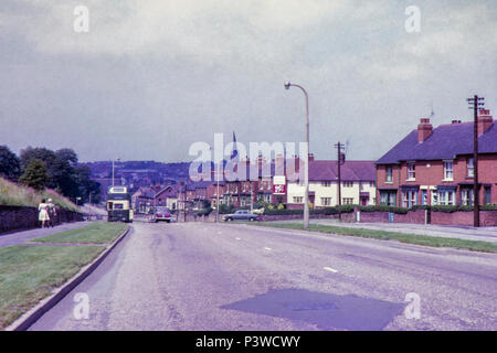 Betrachten towrds Chesterfield Stadtzentrum, dem North Derbyshire im August 1963 Stockfoto