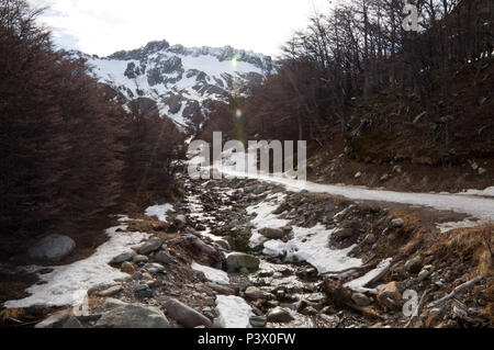 Na trilha Geleira Martial (Glaciar Martial), keine Meditation tun degelo. Eine geleira está localizada ao Norte da Cidade de Ushuaia, Região da Patagônia, na Argentinien. Stockfoto