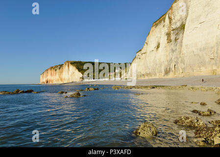 Les Petites-Dalles, Weiler entlang der "Cote d'Albatre' (Norman Küste), im Bereich 'Pays de Caux' Stockfoto