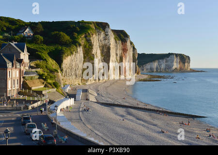 Les Petites-Dalles, Weiler entlang der "Cote d'Albatre' (Norman Küste), im Bereich 'Pays de Caux' Stockfoto