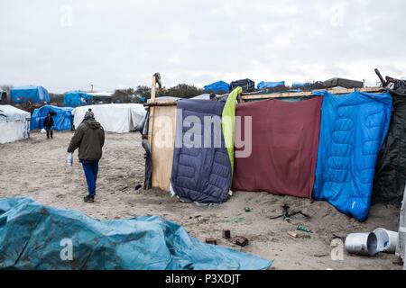 Campo de Calais - a Vida Na Selva realizada No Campo de refugiados keine Norte da França. Stockfoto