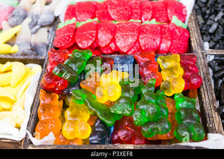 Die leckeren jelly Gummibärchen und andere Süßigkeiten Stockfoto