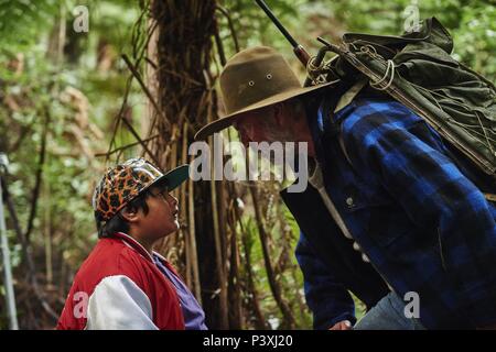 Original Film Titel: JAGD AUF DEN WILDERPEOPLE. Englischer Titel: JAGD AUF DEN WILDERPEOPLE. Film Regie: TAIKA WAITITI. Jahr: 2016. Stars: SAM NEILL; JULIAN DENNISON. Credit: PIKI FILME/Album Stockfoto