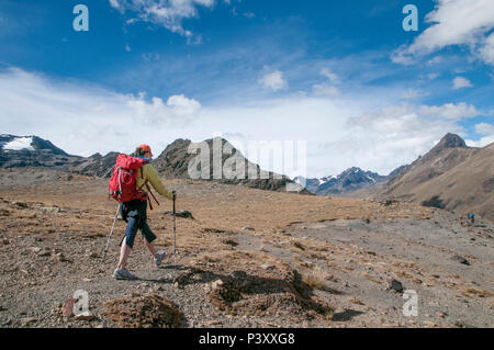 Trekking in der Cordillera Real Region der bolivianischen Anden. Stockfoto