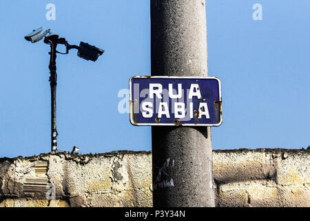 Placa de identificação da Rua Sabiá. Stockfoto