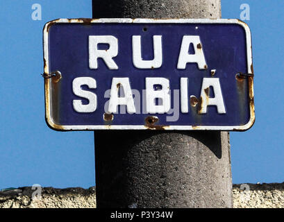 Placa de identificação da Rua Sabiá. Stockfoto