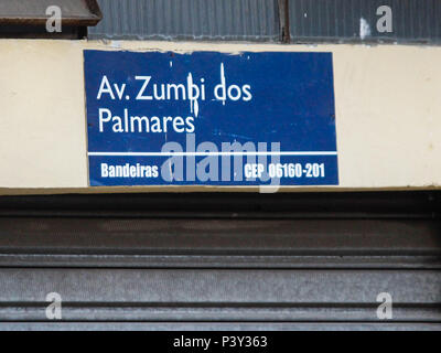 Placa de identificação da Rua Zumbi dos Palmares. Stockfoto