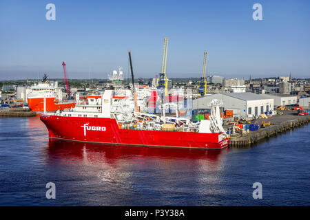 Fugro Partnerunternehmen, geophysikalische und hydrographischen Umfrage Schiff im Hafen von Aberdeen, Aberdeenshire, Schottland angedockt, Großbritannien Stockfoto