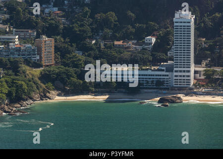 Vista aérea do Sheraton Grand Rio Hotel & Resort e da Praia do Vidigal. Rio de Janeiro - RJ - Brasil. Stockfoto