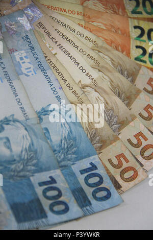 Dinheiro do Brasil, notas de Real, moeda Brasileira. Stockfoto
