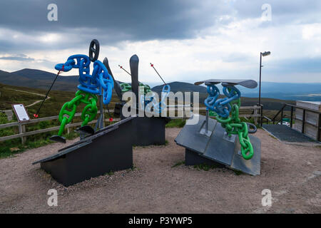 Snowsport Skulpturen Cairngorm Skigebiet Stockfoto