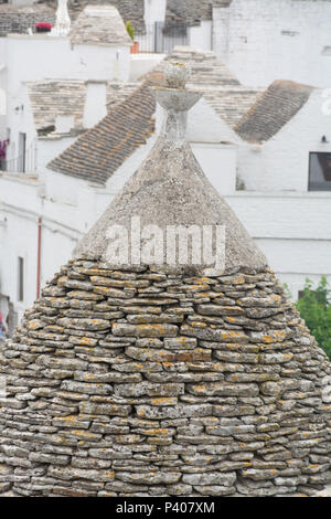Einzigartige kleine Süd Italia Stadt Alberobello mit antient Steine konische Häuser Trullo, Reiseziel, Region Apulien in der Nähe von Bari Stockfoto