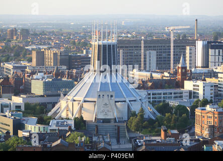 Die moderne römisch-katholische Kathedrale von Christus dem König, Liverpool, Merseyside, NW Englnd, Großbritannien Stockfoto