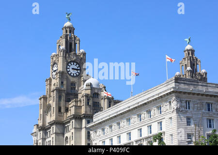 Das Wahrzeichen Royal Liver Building am Pier Head, einer der drei Grazien von Liverpool, Merseyside, NW, England, Grossbritannien Stockfoto