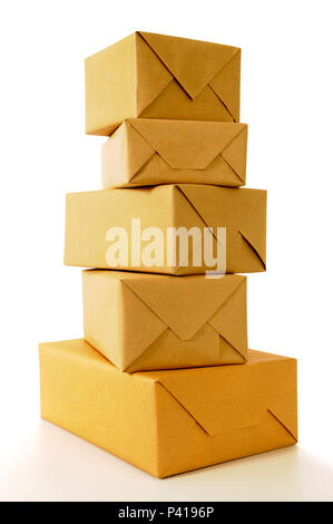 Stapel von braunem Papier Pakete Stockfoto