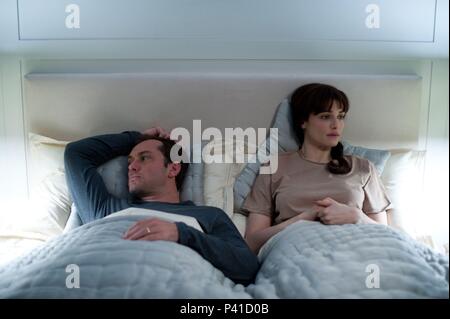 Original Filmtitel: EIN. Englischer Titel: EIN. Regisseur: Fernando Meirelles. Jahr: 2011. Stars: Jude Law, Rachel Weisz. Credit: REVOLUTION FILMS/Album Stockfoto