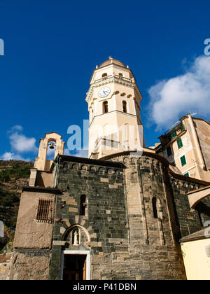 Vernazza, Italien - 20. Februar 2017: Kirche von Santa Margherita d'Antiochia Stockfoto