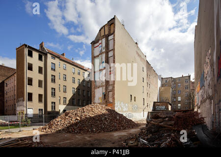 Berlin, Deutschland, teilweisen Abriss eines alten Gebäudes in der Torstrasse in Berlin-Mitte Stockfoto