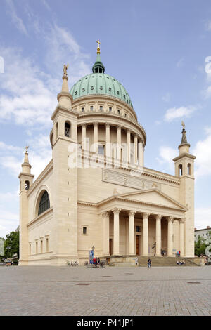 Potsdam, Deutschland, Kirche St. Nicolai am Alten Markt in Potsdam. Stockfoto