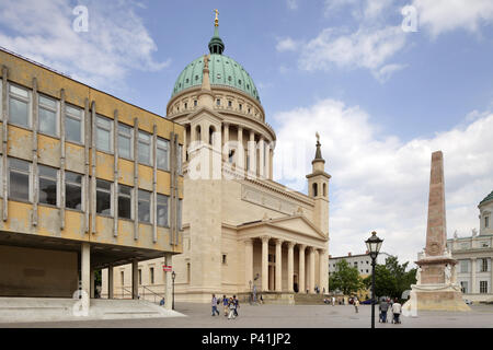 Potsdam, Deutschland, Kirche St. Nicolai am Alten Markt in Potsdam. Stockfoto