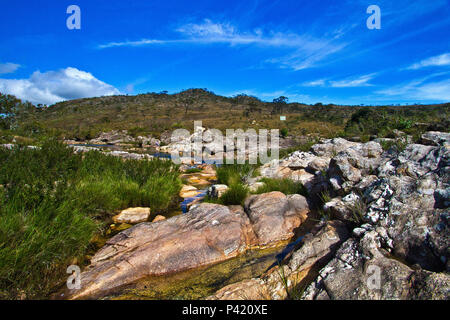 Serra da Canastra-MG Casca d'anta Rio Rio São Francisco Parque Nacional da Serra da Canastra Serra da Canastra Pedras Minas Gerais Brasil Nordeste Turismo Viagem Passeio Natureza Vegetação do Cerrado Stockfoto