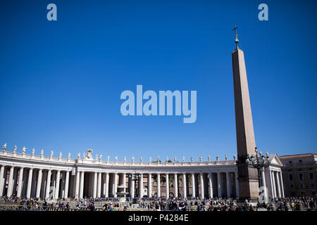 Obelisco da Piazza San Pietro na Cidade do Vaticano. Vatikanstadt. Stockfoto