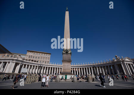 Obelisco da Piazza San Pietro na Cidade do Vaticano. Vatikanstadt. Stockfoto