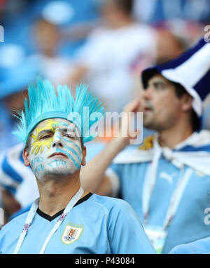 Rostov am Don. 20 Juni, 2018. Ein Fan von Uruguay wird vor einer Gruppe ein Match zwischen Uruguay und Saudi Arabien, bei der FIFA Fußball-Weltmeisterschaft 2018 in Rostow-am-Don, Russland, 20. Juni 2018. Credit: Lu Jinbo/Xinhua/Alamy leben Nachrichten Stockfoto