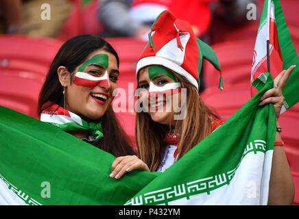 Kasan, Russland. 20 Juni, 2018. Fans von Iran sind vor einer Gruppe B Match zwischen Spanien und dem Iran bei der FIFA Fußball-Weltmeisterschaft 2018 in Kasan, Russland, 20. Juni 2018 gesehen. Credit: Liu Dawei/Xinhua/Alamy leben Nachrichten Stockfoto