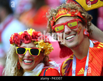 Kasan, Russland. 20 Juni, 2018. Fans von Spanien sind vor einer Gruppe B Match zwischen Spanien und dem Iran bei der FIFA Fußball-Weltmeisterschaft 2018 in Kasan, Russland, 20. Juni 2018 gesehen. Credit: Liu Dawei/Xinhua/Alamy leben Nachrichten Stockfoto