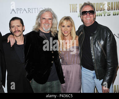 Clifton Colins Jr, Billy Connolly, Julie Benz und Peter Fonda - Boondock Saints II Premiere Arclight Theater in Los Angeles. - 09 CollinsJRCl ConnollyBilly BenzJulie FondaPeter 09.jpg 09 CollinsJRCl ConnollyBilly BenzJulie FondaPeter 09 Veranstaltung in Hollywood Leben - Kalifornien, Red Carpet Event, USA, Filmindustrie, Prominente, Fotografie, Bestof, Kunst, Kultur und Unterhaltung, Topix prominente Mode, Besten, Hollywood Leben, Event in Hollywood Leben - Kalifornien, Roter Teppich und backstage, Film Stars, TV Stars, Musik, Promis, Topix, Akteure aus Stockfoto