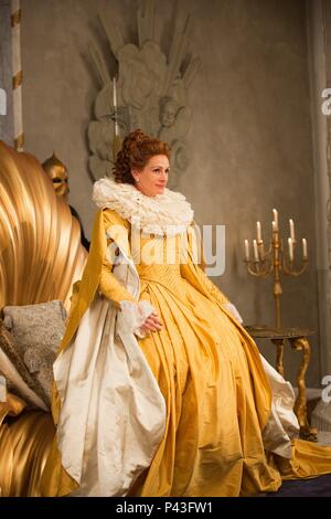 Original Film Titel: SPIEGEL SPIEGEL. Englischer Titel: SPIEGEL SPIEGEL. Regisseur: Tarsem Singh. Jahr: 2011. Stars: Julia Roberts. Credit: RELATIVITY MEDIA/Album Stockfoto