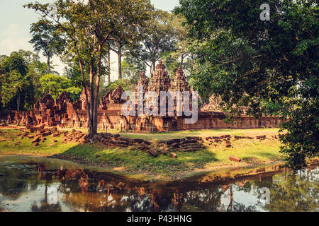 Banteay Srey - einzigartige Tempel aus rosa Sandstein. Angkor, Siem Reap, Kambodscha. Stockfoto