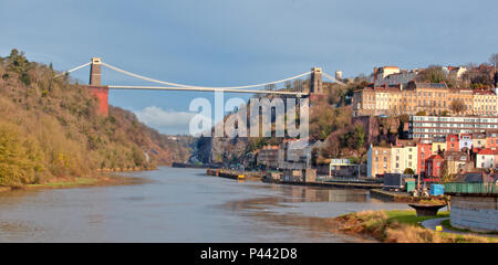 Von Isambard Kingdom Brunel Clifton Suspension Bridge über den Avon Gorge, Bristol, England, UK. Stockfoto