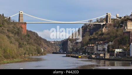 Von Isambard Kingdom Brunel Clifton Suspension Bridge über den Avon Gorge, Bristol, England, UK. Stockfoto