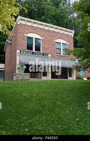 Eine Reproduktion der Gebrüder Wright Fahrradgeschäftes an Carillon Historical Park in Dayton, Ohio. Stockfoto