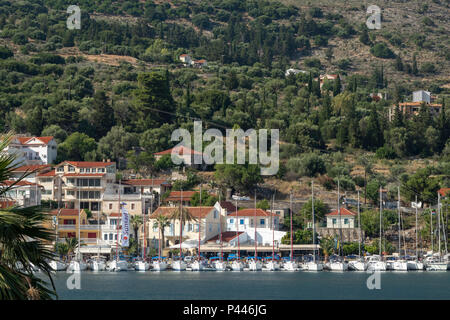 Yachten in Agia Effimia Hafen, Kefalonia, Griechenland Stockfoto