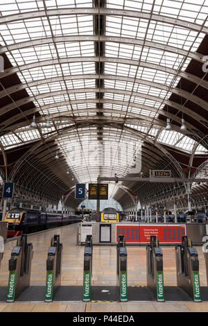 Paddington, London, Vereinigtes Königreich, Dienstag, 19. Juni 2018, London Paddington Station, Aussicht, Ticket Barrieren, offen, © Peter SPURRIER, Stockfoto