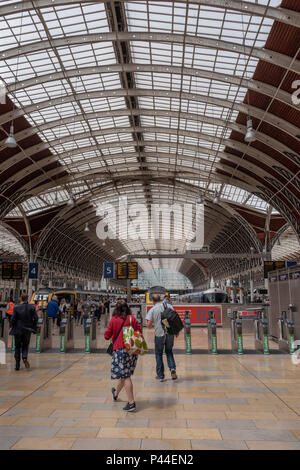 Paddington, London, Vereinigtes Königreich, Dienstag, 19. Juni 2018, London Paddington Station, Aussicht, barrierefreier Eingang zu den Plattformen 4 & 5, © Peter SPURRIER, Stockfoto