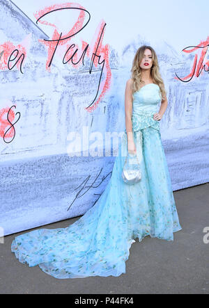 Olivia Arben an der Serpentine Summer Party 2018 in der Serpentine Galerien Pavillon, Kensington Gardens, London statt. Stockfoto